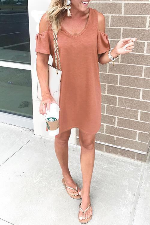 Meridress Cold Shoulder Short Sleeve Solid Dress